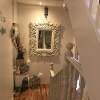 Отель Lovely 6-bed Apartment in London, фото 10
