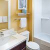 Отель TownePlace Suites Manchester Boston Regional Airport, фото 8