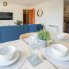 Отель Rowsby Court - Stylish Apartment with Private Parking, фото 12