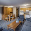 Отель Whistler Village Inn And Suites, фото 37