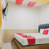 Отель RedDoorz @ Jalan STM Medan, фото 15