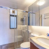 Отель Locals Boutique Apartment Huafa Plaza 8, фото 6