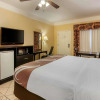 Отель Quality Inn & Suites at The Outlets Mercedes/Weslaco, фото 4