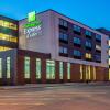Отель Holiday Inn Express and Suites-Platteville, an IHG Hotel, фото 1