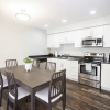 Отель Modern 3 Bedrooms Townhouse in Southpoint, фото 16