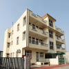 Отель OYO 9878 Home Cozy 3BHK Geetanjali Hospital, фото 1