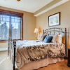 Отель Luxury Water House Ski W/ Pool & Hot Tubs 3 Bedroom Condo, фото 5