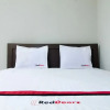 Отель RedDoorz @ Pulo Gebang, фото 3