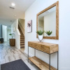 Отель Stunning 5BD Home Private Pool and Spa Game Room, фото 2