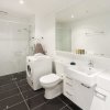 Отель Melbourne Short Stay Apartments at SouthbankOne, фото 10