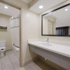 Отель Americas Best Value Inn Houston at I-45 & Loop 610, фото 7