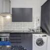 Отель Stunning Top 2 Bed Flat Tilbury Central Location, фото 12