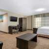 Отель Clarion Hotel & Suites, фото 4