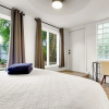 Отель Modern & Fashionable Apartment w/Pool and Garden, фото 3