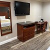 Отель Travelodge by Wyndham Brea, фото 22