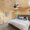 Отель Stargazer Chalet 5 Bedroom Cabin by Redawning, фото 28