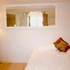 Отель Studio situated right on the Rue Antibes Cannes main shopping street easy walk to beaches and Palais, фото 8