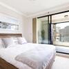 Отель Surry Hills Fully Self Contained Modern 1 Bed Apartment (1012ELZ), фото 7