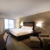 Отель Holiday Inn Bloomington-Airport, an IHG Hotel, фото 3