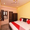 Отель OYO 22015 Hotel Lakshya Palace в Фатехпур-Сикри