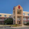 Отель Red Roof Inn Cedar Rapids в Сидар-Рапидсе