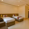 Отель Fabhotel Champion Gateway, фото 3