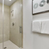 Отель Mid Main Lofts 7203 Chic Midcentury Studio Loft Midtown, фото 9
