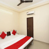 Отель OYO 23090 Hotel Mani Bhai Patel, фото 18