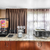 Отель Clarion Inn & Suites Northwest, фото 25