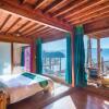 Отель Lugu Lake Yinian Huashe Inn, фото 2