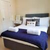 Отель Lakeside Dakota 3bed house 2bath parking M27 J5 Southampton Airport sleeps 6, фото 19