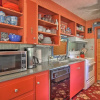 Отель Colorful Bungalow By Pikes Peak/garden of the Gods, фото 12