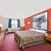 Отель Super 8 by Wyndham Mound City, фото 10