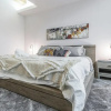 Отель Spacious & Private 3 BDR Luxury Condo in Downtown, фото 30