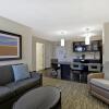 Отель Candlewood Suites Indianapolis - South, an IHG Hotel, фото 21