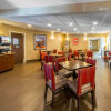 Отель Comfort Inn & Suites, фото 4