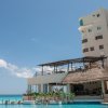 Отель Sea View - Ocean Front Only в Канкуне