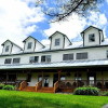 Отель Inn By the River, фото 1