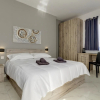 Отель Chic 2BR Penthouse Steps From the Promenade, фото 5