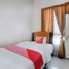 Отель OYO 92806 Penginapan Geby Syariah, фото 4