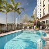 Отель Fairfield Inn & Suites Wellington West Palm Beach в Веллингтоне