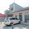 Отель RedDoorz near Rita Supermall Purwokerto 2, фото 22