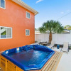 Отель Hot tub - 2 Miles to Beach - Pet Friendly, фото 18