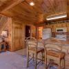 Отель Chalet of Dreams, 2 Bedrooms, Sleeps 6, Pool Table, WiFi, Hot Tub, Mtn View, фото 11