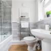 Отель East House - Inviting 3 Bed Stakeford, фото 9