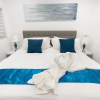 Отель Stylish 1BR W Parking Space & Near the Beach 1, фото 5