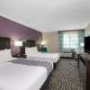 Отель La Quinta Inn & Suites by Wyndham Blue Springs, фото 6