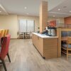 Отель TownePlace Suites College Park, фото 7