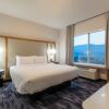 Отель Fairfield Inn & Suites by Marriott Salmon Arm, фото 29