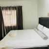 Отель Bulawayo Blissful Retreat - 3 Bed House, фото 8